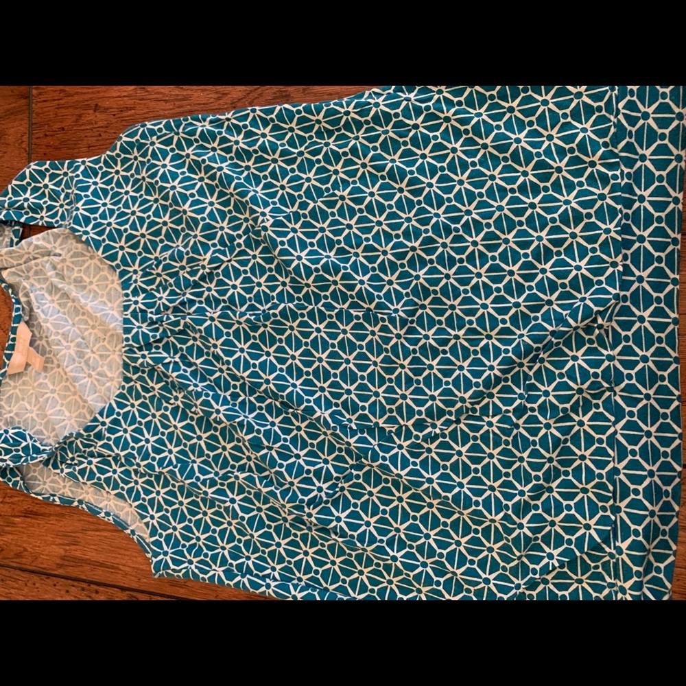 Banana republic geometric pattern top